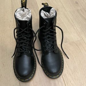 Dr Martens Nappa 1460 Boots